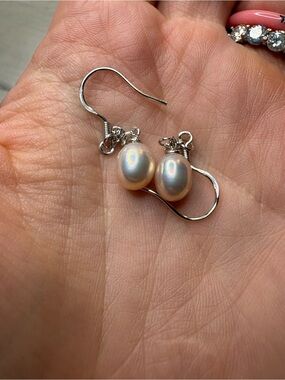 Mother of Pearl Iridescent Pearl Drop Earrings with Silver Hooks